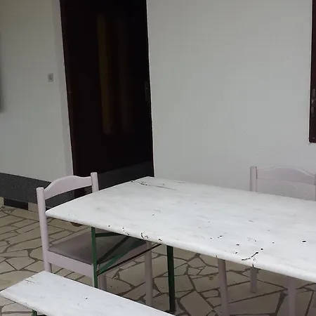 Apartment Kamenice Neum